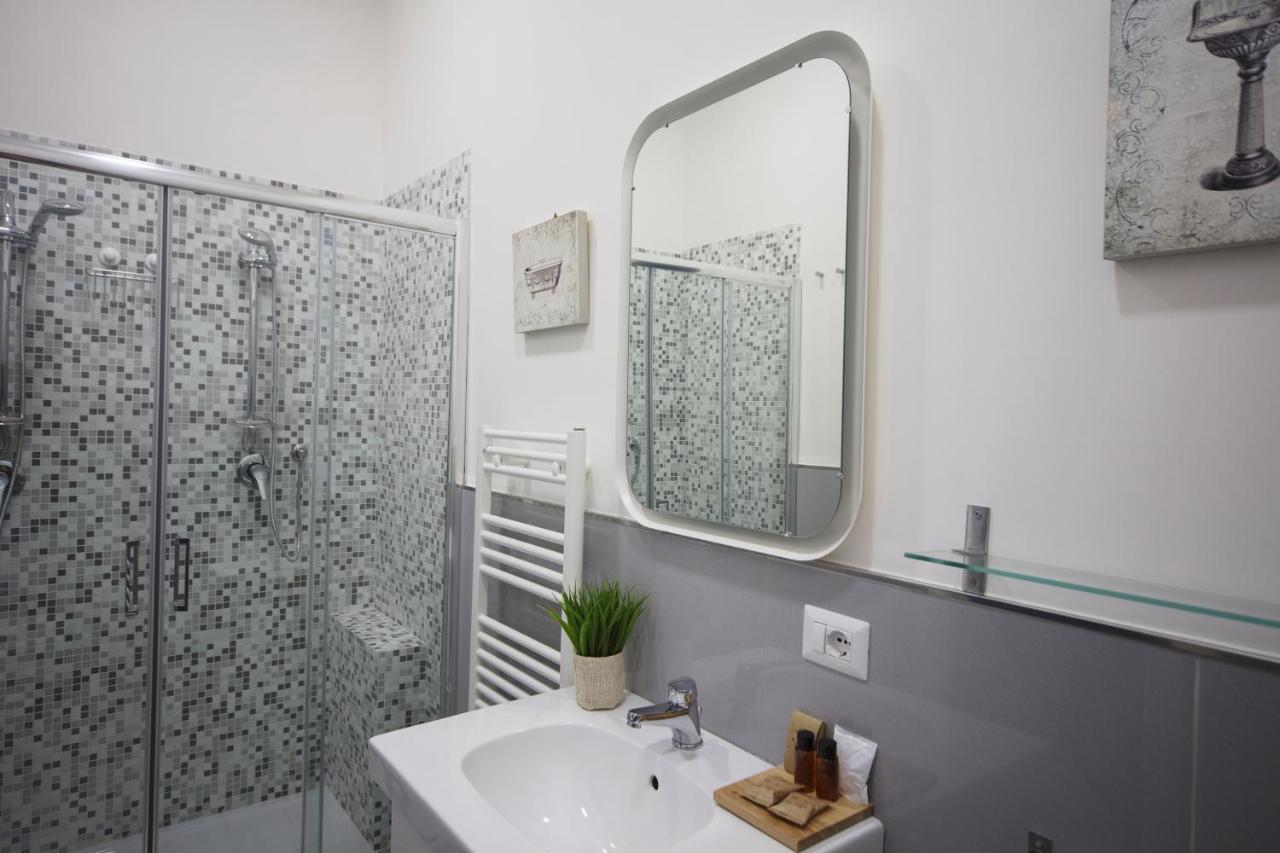 Prisca B&B Napoli Bagian luar foto