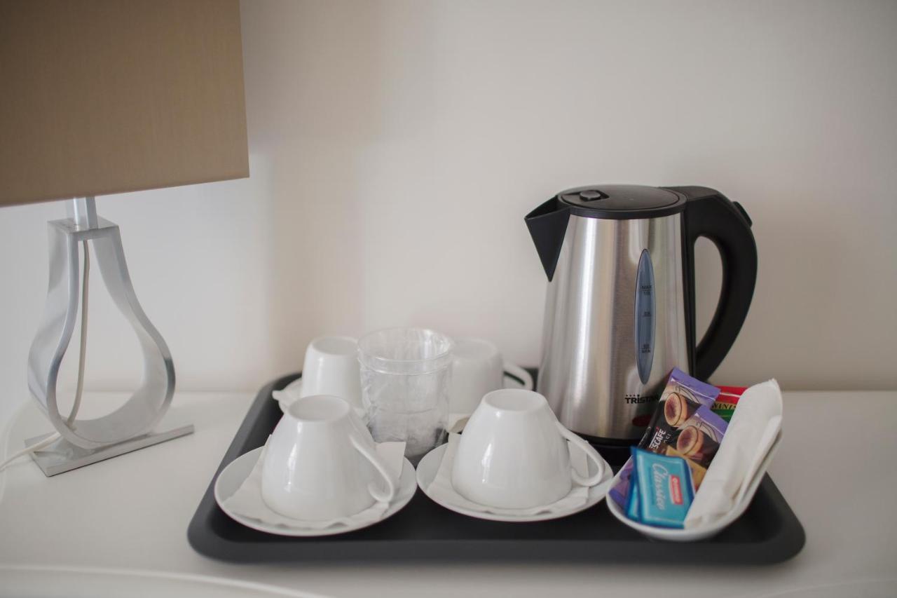 Prisca B&B Napoli Bagian luar foto