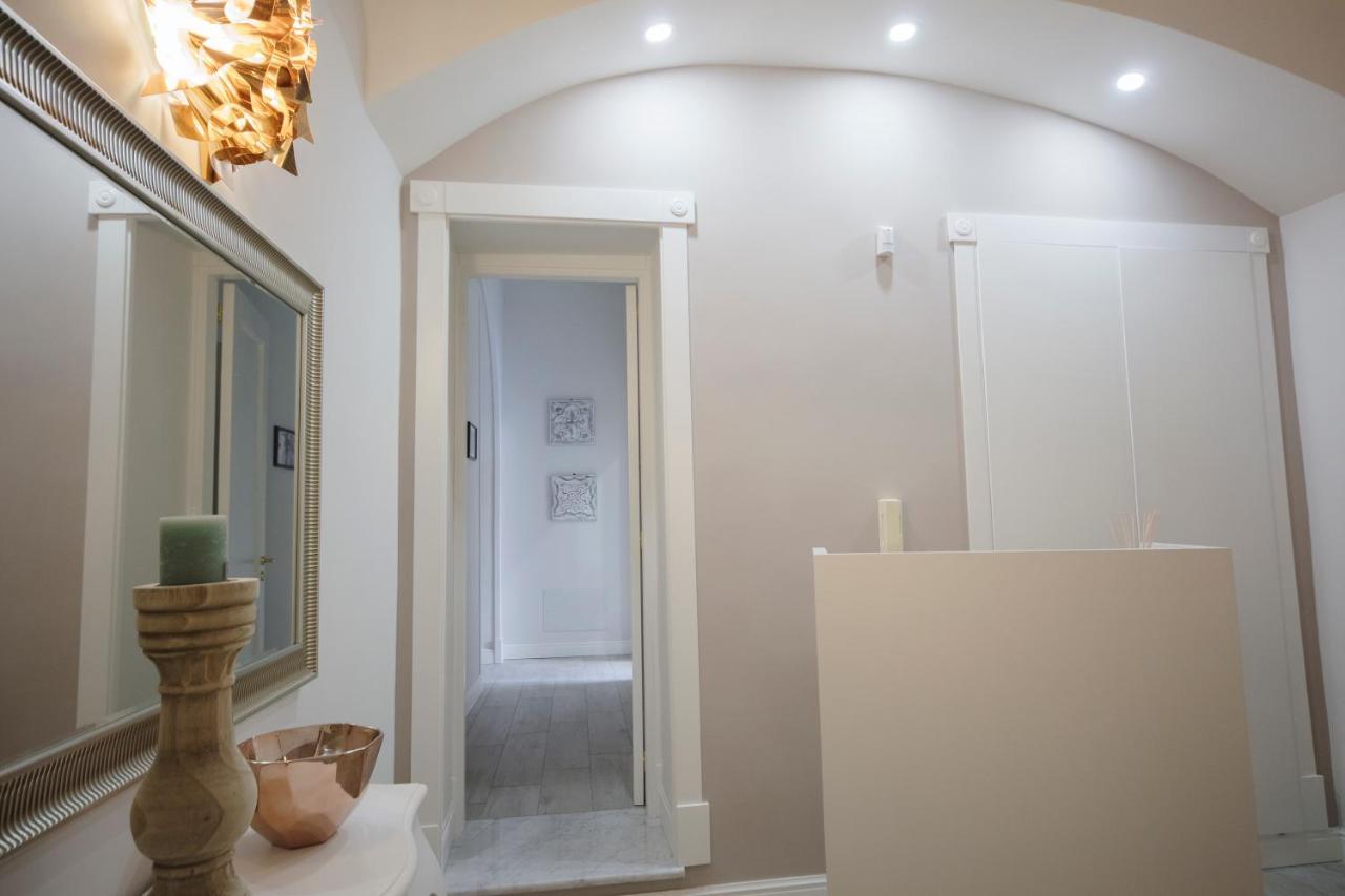 Prisca B&B Napoli Bagian luar foto