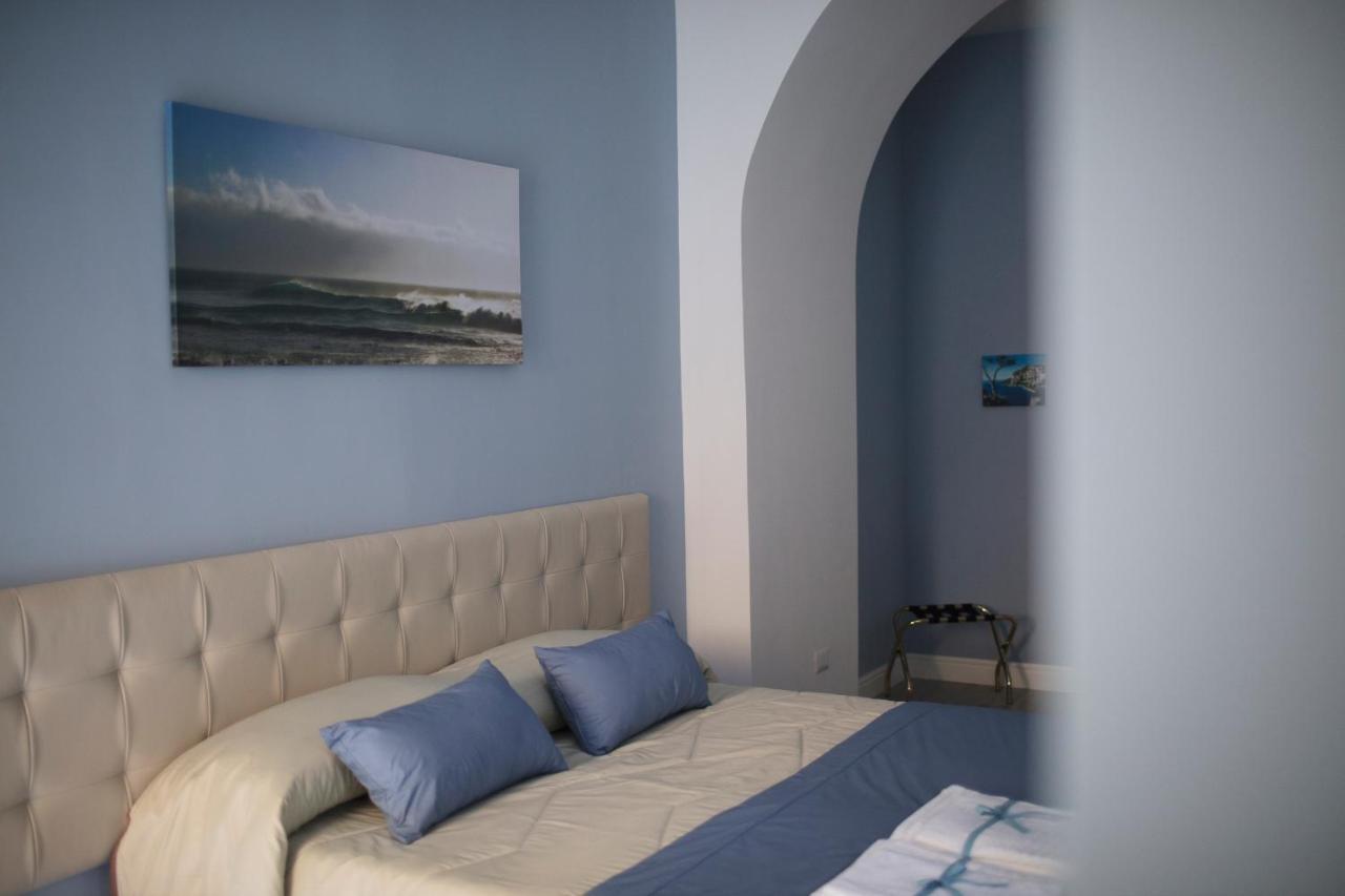 Prisca B&B Napoli Bagian luar foto