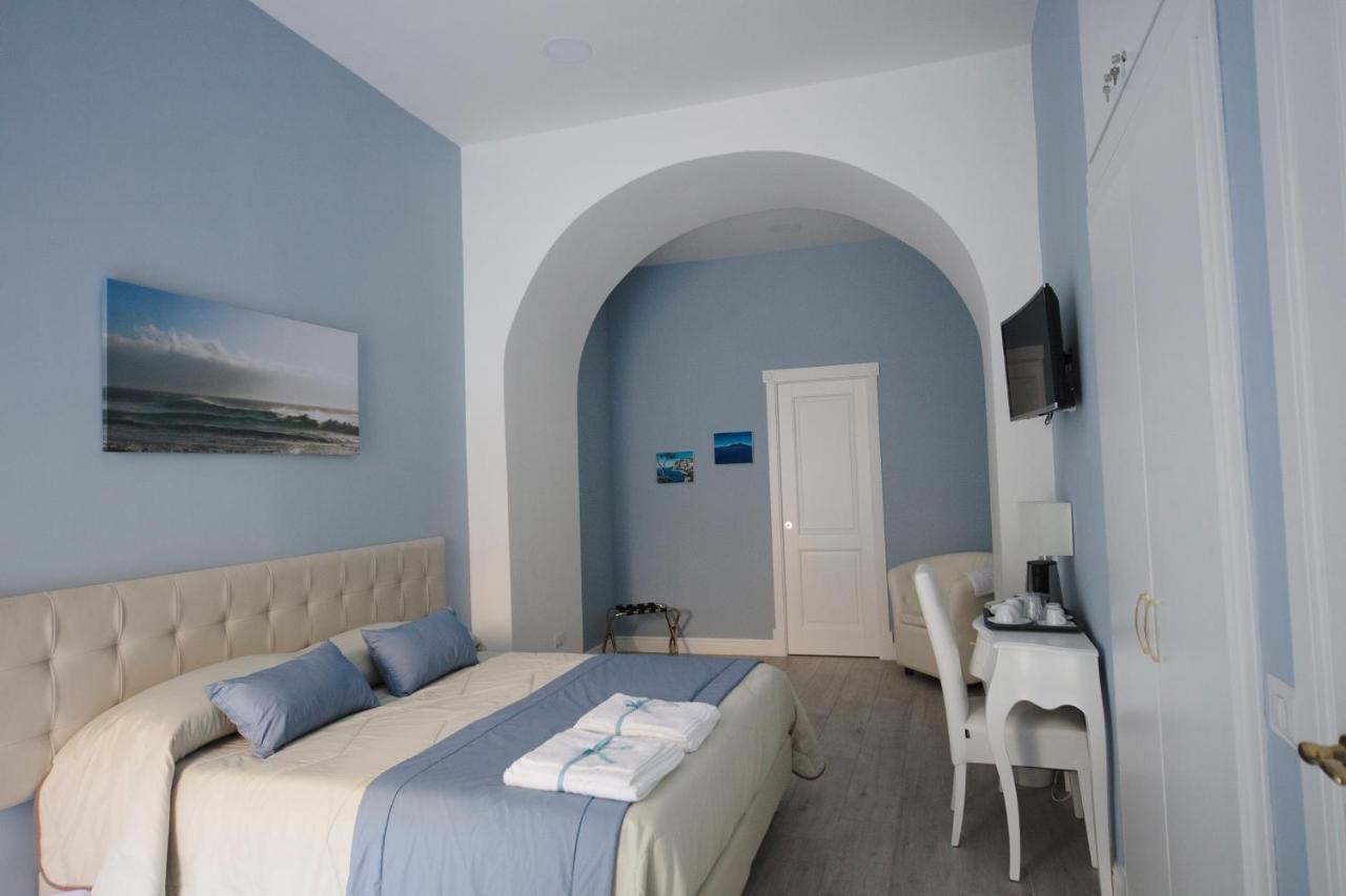 Prisca B&B Napoli Bagian luar foto