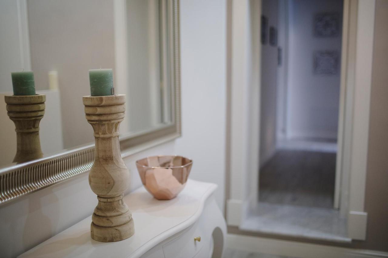 Prisca B&B Napoli Bagian luar foto