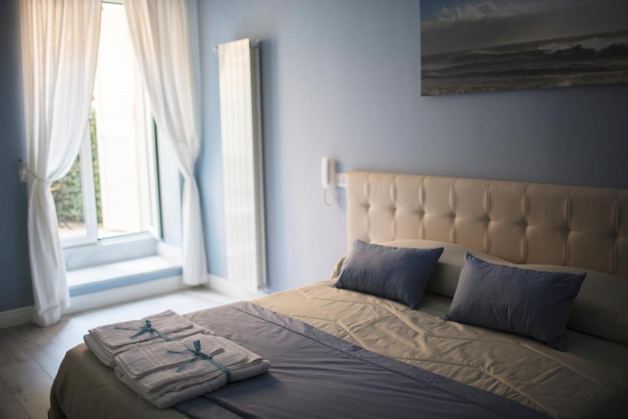 Prisca B&B Napoli Bagian luar foto