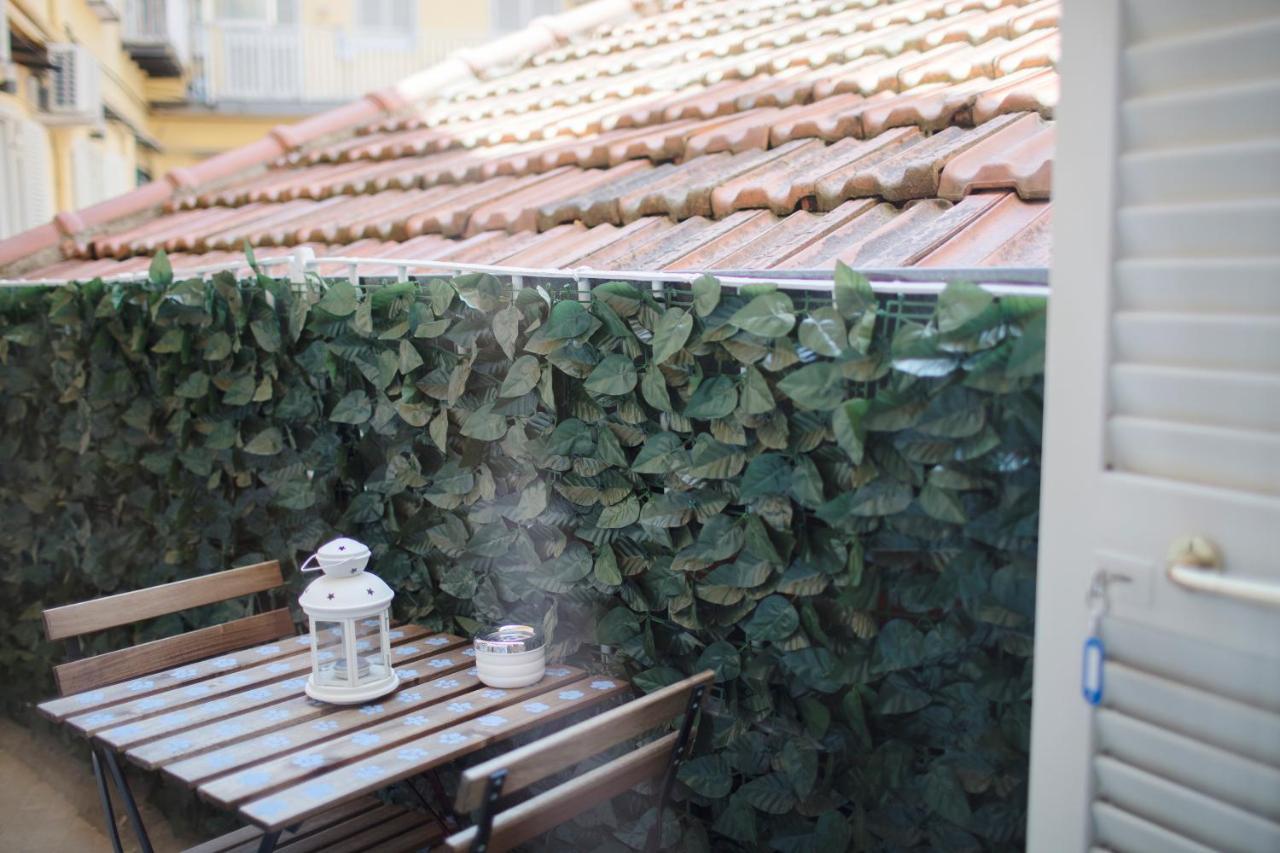 Prisca B&B Napoli Bagian luar foto